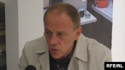 Mirko Ilić, dizajner iz Njujorka, Beograd,12. oktobar 2010. Photo: Bojovic Zelimir