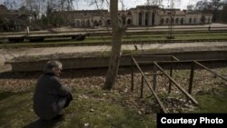 В послевоенной Абхазии появилось большое количество психических больных, не защищенных ни обществом, ни правительством, людей