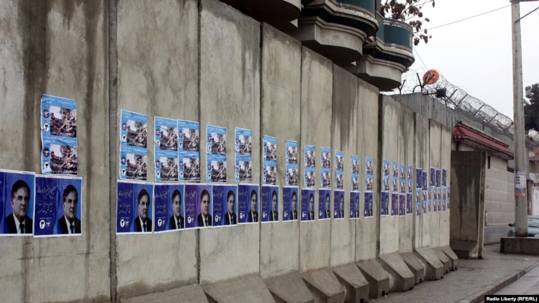 Топтық секс волосатые письки жалайды