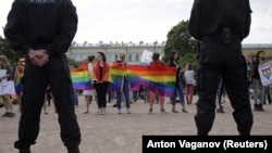 Reports say that several young men used pepper spray to attack LGBT activists who had been rallying in St. Petersburg on August 12. 