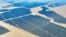 Panouri solare la parcul fotovoltaic Shagehuang din Lingwu, în regiunea Ningxia din nordul Chinei (arhivă).
