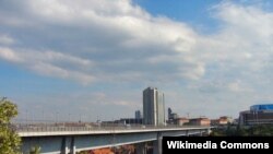 Нусельский мост соединяет районы Праги, которые расположены на двух холмах