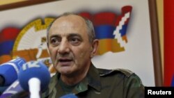 Բակո Սահակյան, արխիվ