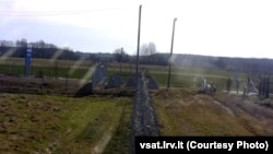 Беларускі памежнік парушае мяжу Літвы. 15 красавіка 2026 году