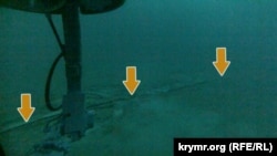 Стрілками позначено знайдений у Чорному морі кабель