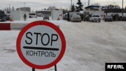 «Кордон» між «ЛНР» і «ДНР»: від кого відгороджуються бойовики