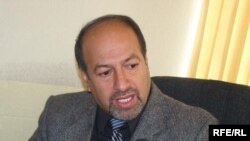عزیز شمس سخنگوی وزارت مالیهء افغانستان