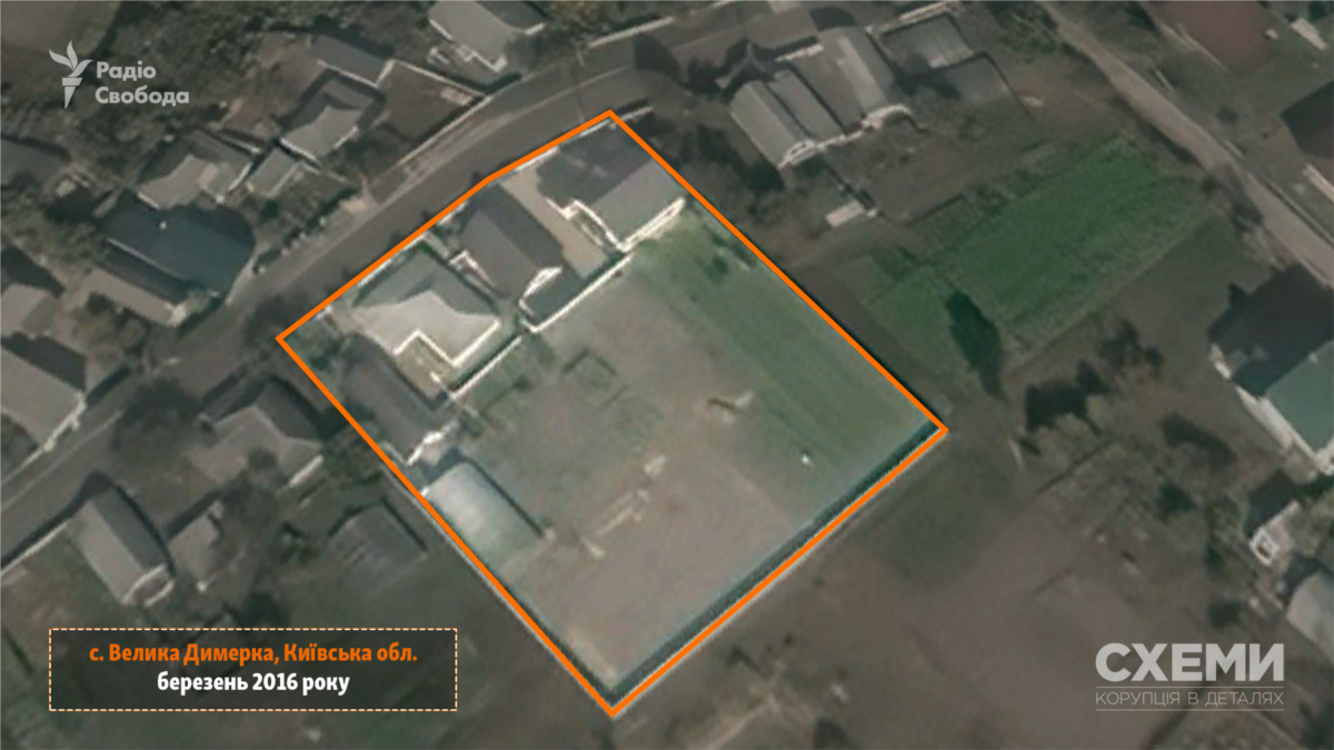 Столичний поліцейський живе у квартирі тещі на 220 квадратів_5