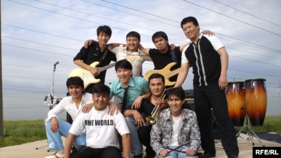 Желіде лас әйелдердің порносын көру