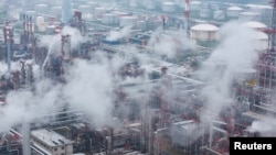 Pogled na Rafineriju u Pančevu iz vazduha