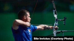 Eugen Pătru, campion INVICTUS la tir cu arcul, va reprezenta România la Jocurile Paralimpice de la Tokyo. Totuși, drepturile sale de militar rănit în Afganistan au fost amputate până acum