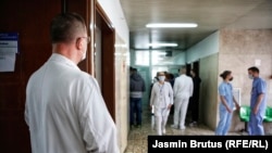 Ljekari i zdravstveni radnici u bolnici "Dr. Abdulah Nakaš ” u Sarajevu, 10, marta 2021 (ilustrativna fiotografija)