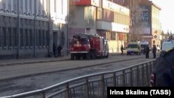 Partlamada FSB-niň üç işgäri ýaralandy.