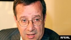 Президент Эстонии Томас Хендрик Ильвес на конференции "Демократия и безопасность" в Праге. Июнь 2007