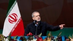 مسعود پزشکیان در مراسم ۲۲ بهمن ۱۴۰۳ در تهران
