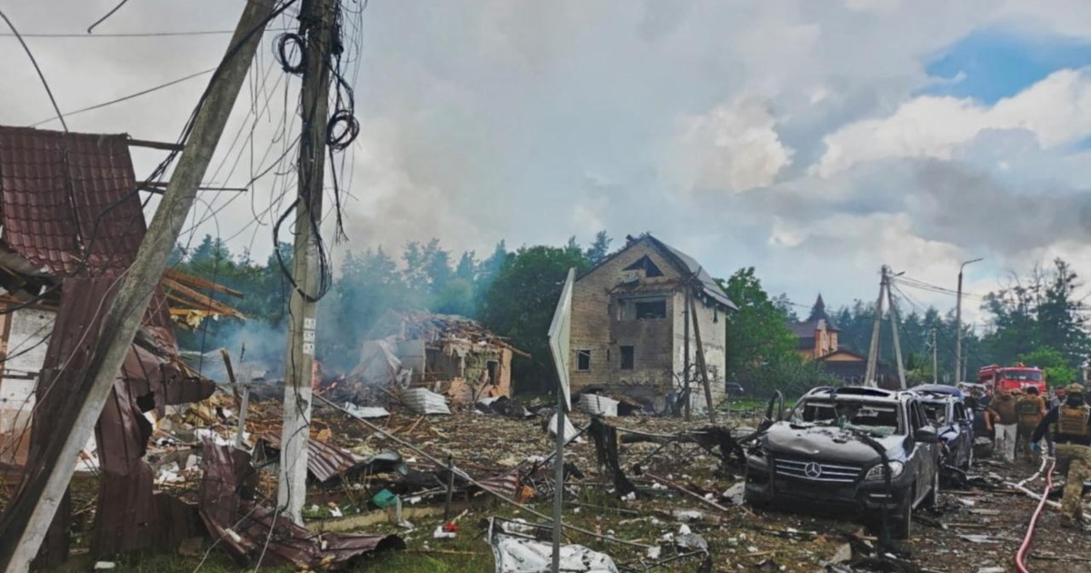 Армія РФ вдарила дронами по Київщині: пошкоджені будинок, підприємство і автівки - ОВА