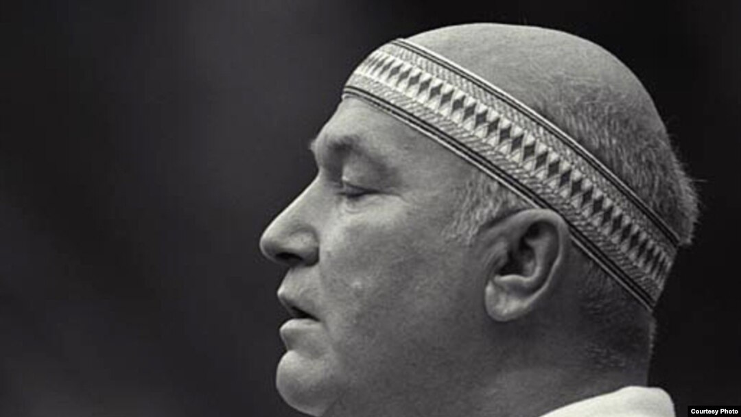 Экс-мэр Москвы Юрий Лужков – на корте 