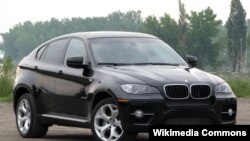 BMW X6 - яке аз мошинҳои "маҳбуб"-и шабакаҳои мошиндузд