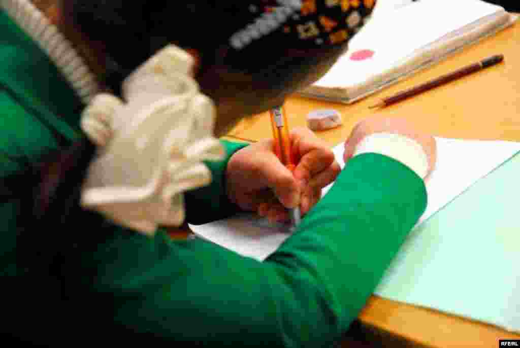 Төркмәнстанда урыс мәктәбе #12