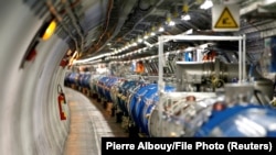 У заяві йдеться про те, що держави-члени CERN засуджують російське вторгнення на територію України, а також засуджують заяви інститутів, які підтримали це вторгнення