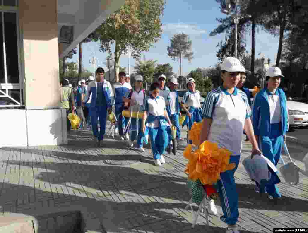 Bu mejbury çärelerden ýüz öwüren talyplaryň okuwlaryndan çykarylmak howpy bar.