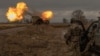Украинские военнослужащие 45-й артиллерийской бригады ведут огонь из шведской гаубицы Archer по российским позициям в Донецкой области 20 января 2024 года
