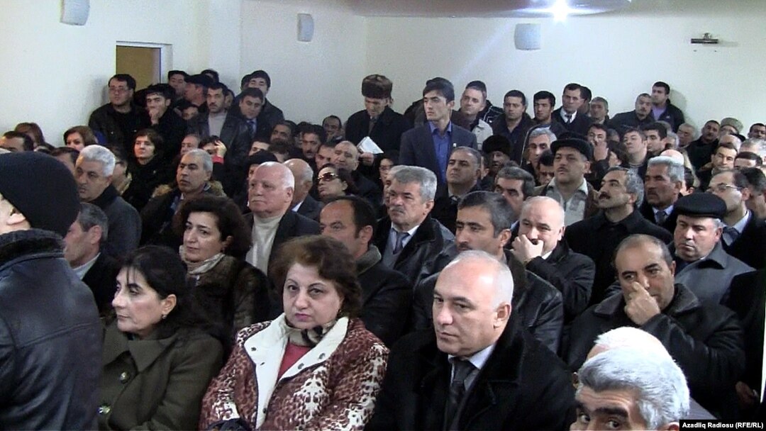 İctimai Palatanın iclası