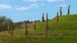 Trampa qarşı çılpaq aksiya