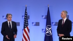 АКШнын мамкатчысы Энтони Блинкен менен НАТОнун баш катчысы Йенс Столтенберг. 4-март, 2022-жыл. Брюссел, Бельгия.
