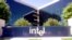 Компания Intel - крупнейший производитель микропроцессоров в мире