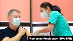 Вакцинація президента Румунії Клауса Йоганніса