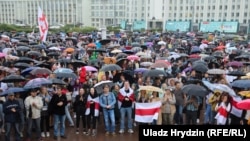 Protest la Ministerul de Interne împotriva violenței poliției, Minsk, 19 august 2020.