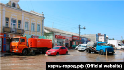 Затоплена вулиця в Керчі, 31 серпня 2021 року
