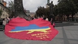 Волонтеры-украинцы из Италии и Португалии устроили флешмоб ко Дню Независимости (видео)