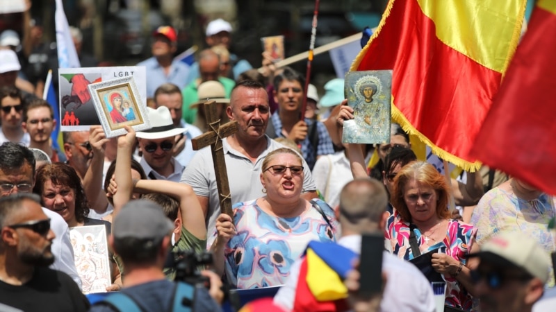 Un membru al organizației Noua Dreaptă, condamnat în primă instanță la un an cu suspendare. A lipit simboluri legionare pe o sinagogă