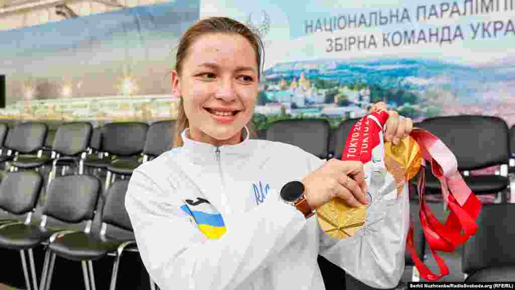 Окрім завойованих на Паралімпіаді в Токіо медалей,&nbsp;українська плавчиня Єлизавета Мерешко разом з представницею Китаю Цзян Юйянь встановила спільний світовий рекорд у своїй категорії S6 &ndash; вони подолали дистанцію 100 метрів вільним стилем за 1 хвилину 11,7 секунди