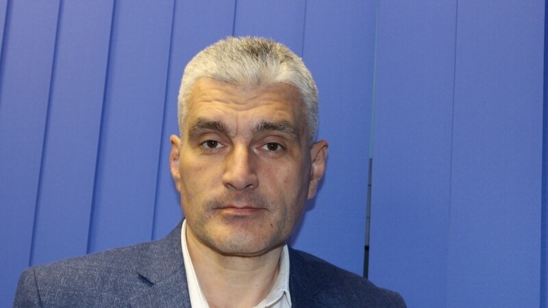 Alexandru Slusari: „Suntem în acest Parlament în mare parte corupt, care este fructul sistemului mixt Plahotniuc-Dodon ”