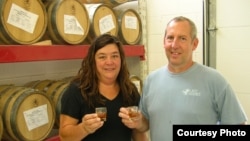 Винокуры Джон и Робин Макдугал 