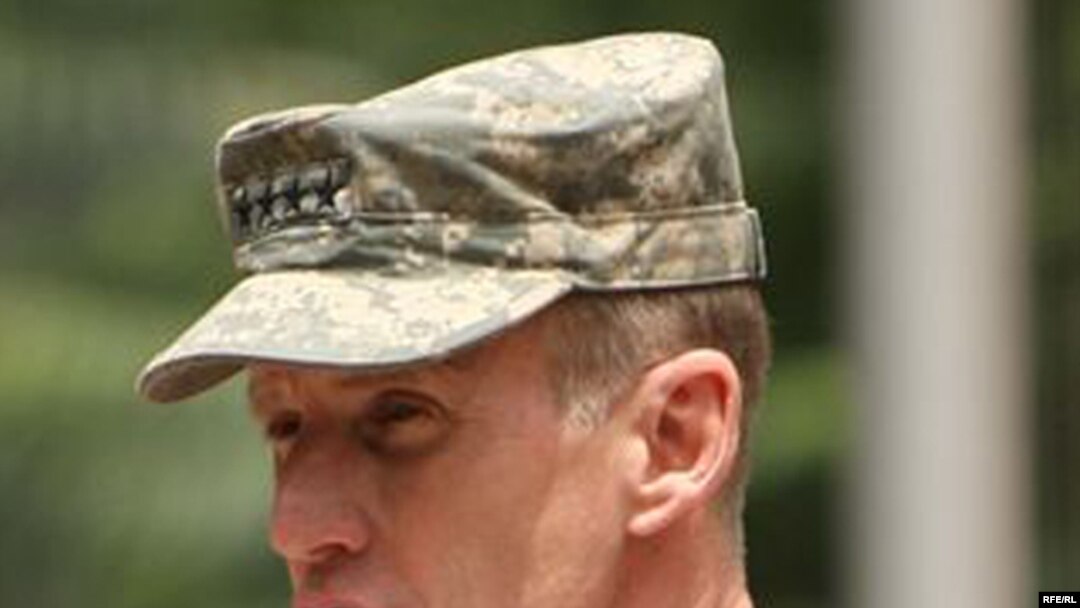 US General Stanley McChrystal in Kabul (file photo)