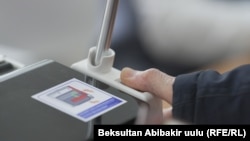 Мөөнөтүнөн мурда парламенттик шайлоо 30-ноябрда өткөн. 