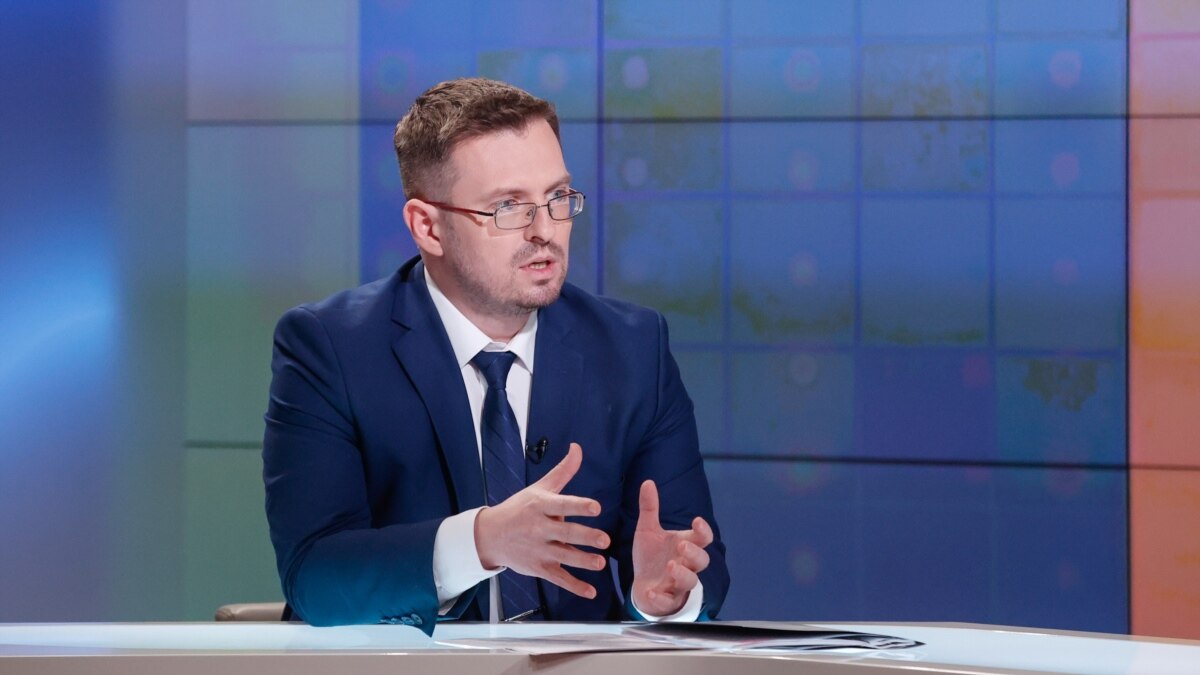 «Дельта» в Україні: смертність, вакцини проти COVID, локдаун – інтерв'ю санлікаря Кузіна - Vimarsana News