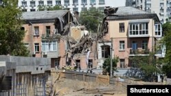 Внаслідок вибуху загинули дві людини, шість були поранені