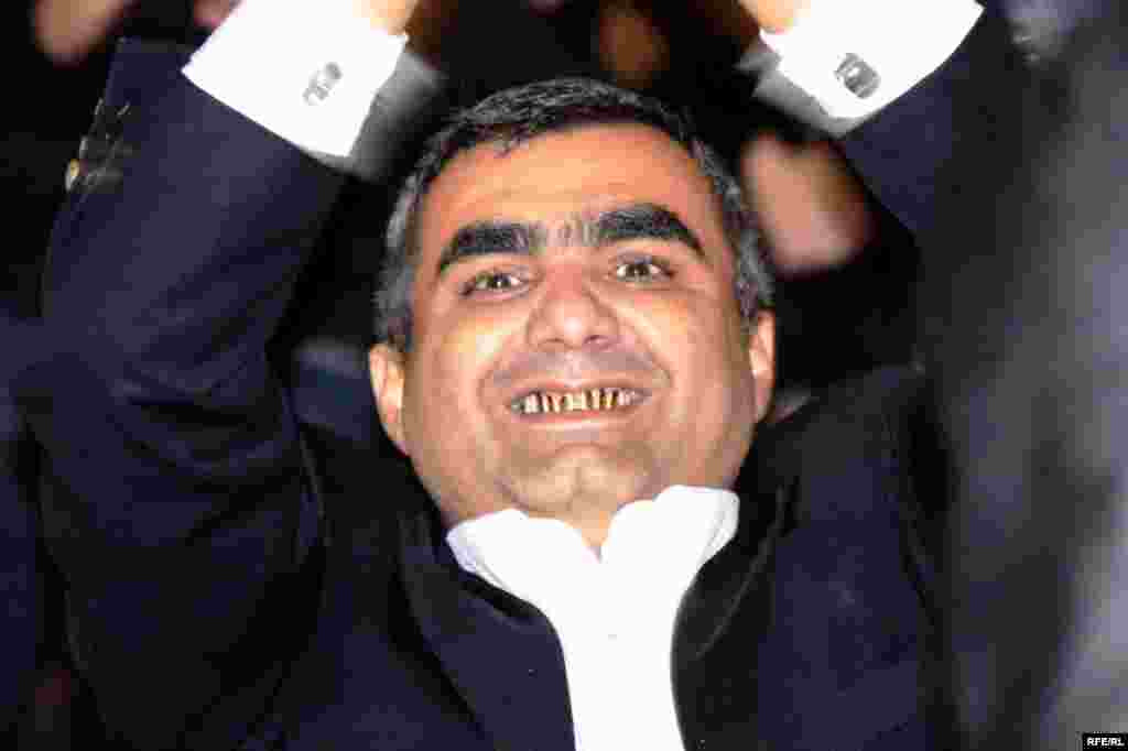 Tribunada savaş, meydanda barış... #20