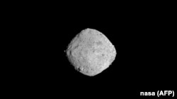 تصویری که فضاپیمای اوسیریس رکس از شهاب‌سنگ بنو ثبت کرده است