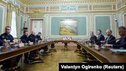 Президент України Володимир Зеленський, Джаред Кушнер, спеціальний посланник США Стів Віткофф, представники Великої Британії, Франції та Німеччини беруть участь у зустрічі в Києві, Україна, 6 вересня 2026 року