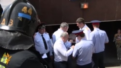 Rescue Workers Help Wounded After Moscow Subway Derailment