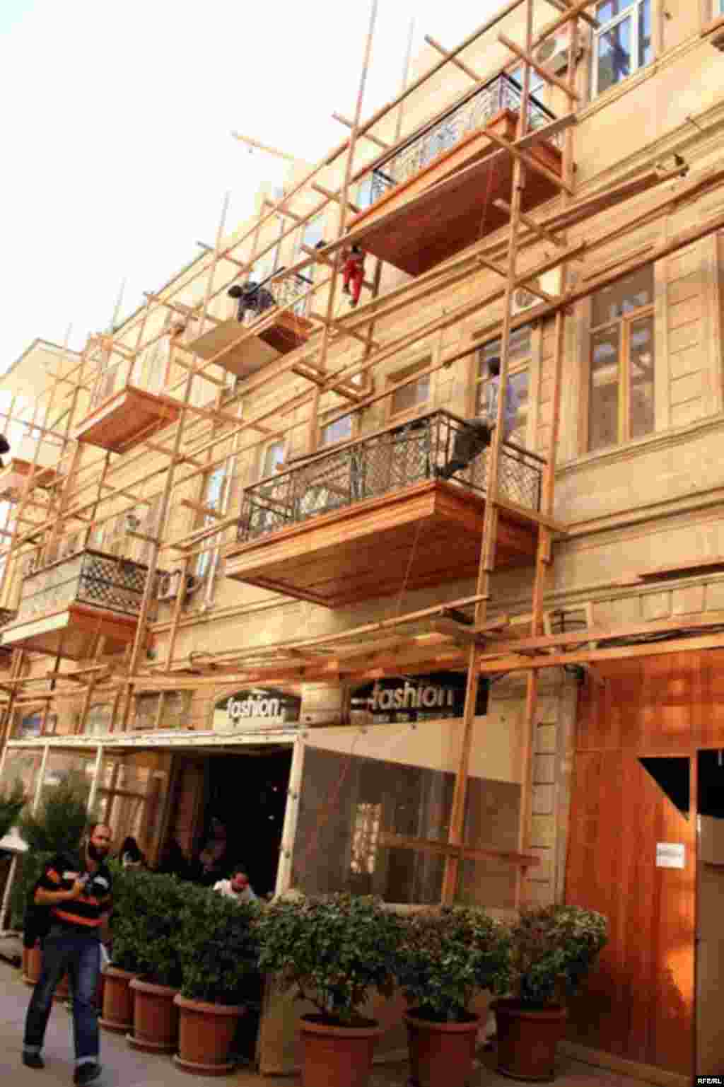 Toz içində "Hot dog" #14