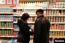 Average Russians are increasingly complaining about high consumer prices -- and stagnating wages.