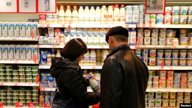 Цены на продукты в России росли весь 2025 год, в этом году рост продолжился