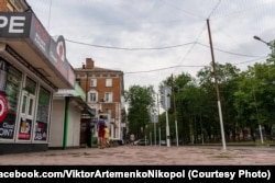 Вулиці Нікополя ув антидронових сітках